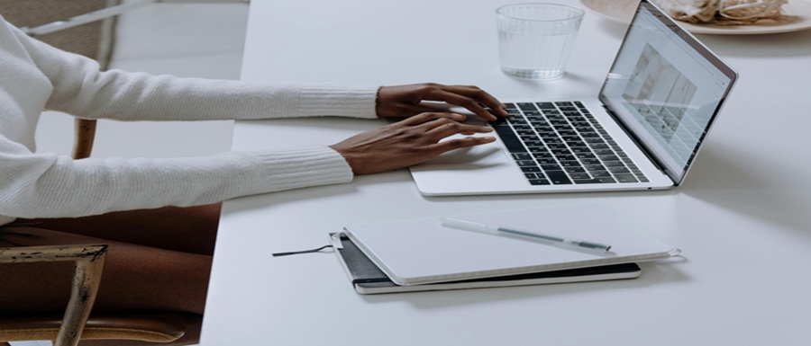 pexels-cottonbro-5077047