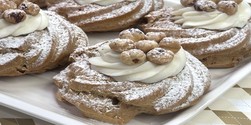 Zeppola-Avellana-Festival-delle-zeppole-Casoalro-hotellerie (2)